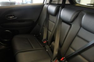 Used_2016_WHITE_HONDA_HR-V_1