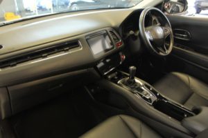 Used_2016_WHITE_HONDA_HR-V_1