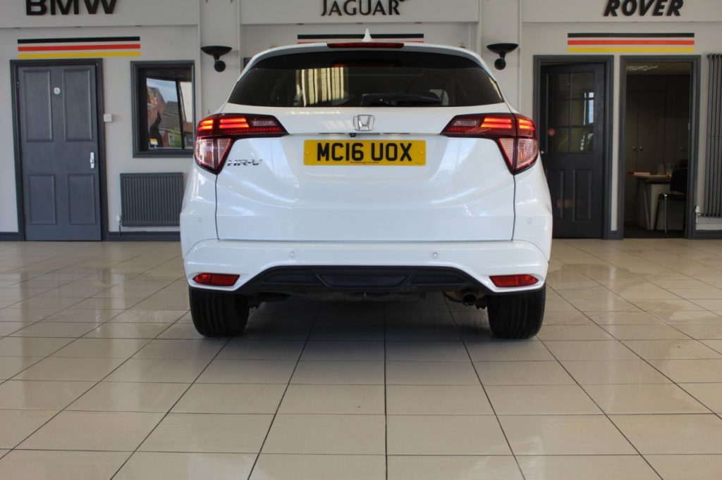 Used_2016_WHITE_HONDA_HR-V_1