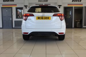 Used_2016_WHITE_HONDA_HR-V_1