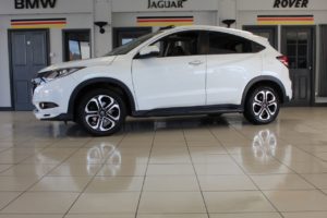 Used_2016_WHITE_HONDA_HR-V_1