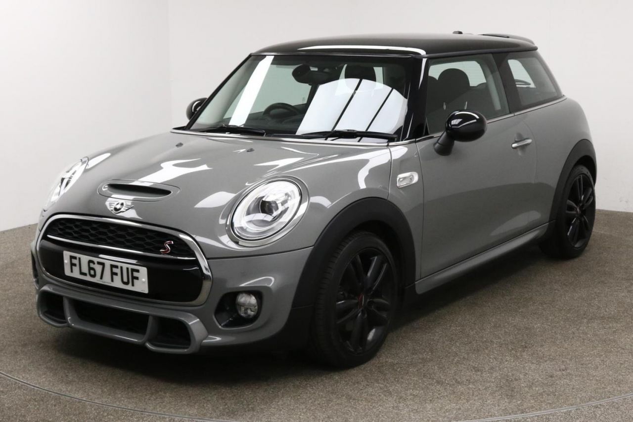 Used 2017 GREY MINI HATCH COOPER Hatchback 2.0 COOPER SD 3d AUTO 168