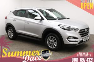 Used 2017 SILVER HYUNDAI TUCSON Estate 1.7 CRDI PREMIUM BLUE DRIVE 5d 114 BHP (reg. 2017-05-30) for sale in Manchester