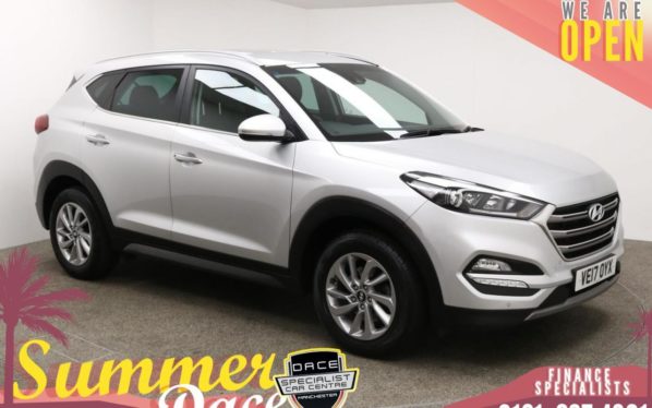 Used 2017 SILVER HYUNDAI TUCSON Estate 1.7 CRDI PREMIUM BLUE DRIVE 5d 114 BHP (reg. 2017-05-30) for sale in Manchester