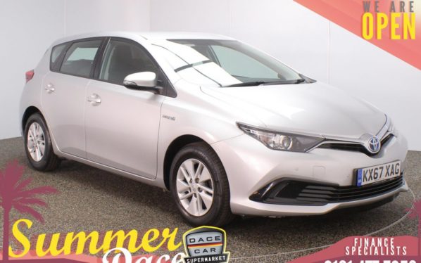 Used 2017 SILVER TOYOTA AURIS Hatchback 1.8 VVT-I ACTIVE 5DR 1 OWNER AUTO 99 BHP (reg. 2017-10-30) for sale in Stockport