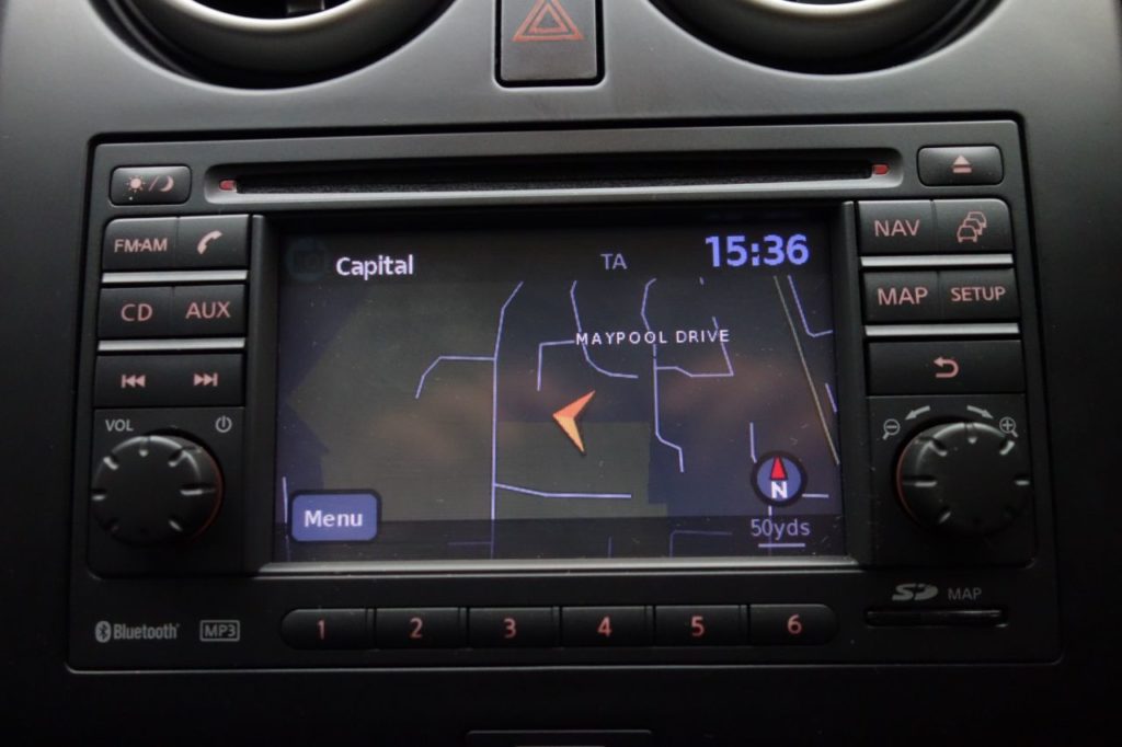 Used_2013_RED_NISSAN_QASHQAI2_1