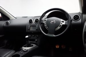 Used_2013_RED_NISSAN_QASHQAI2_1