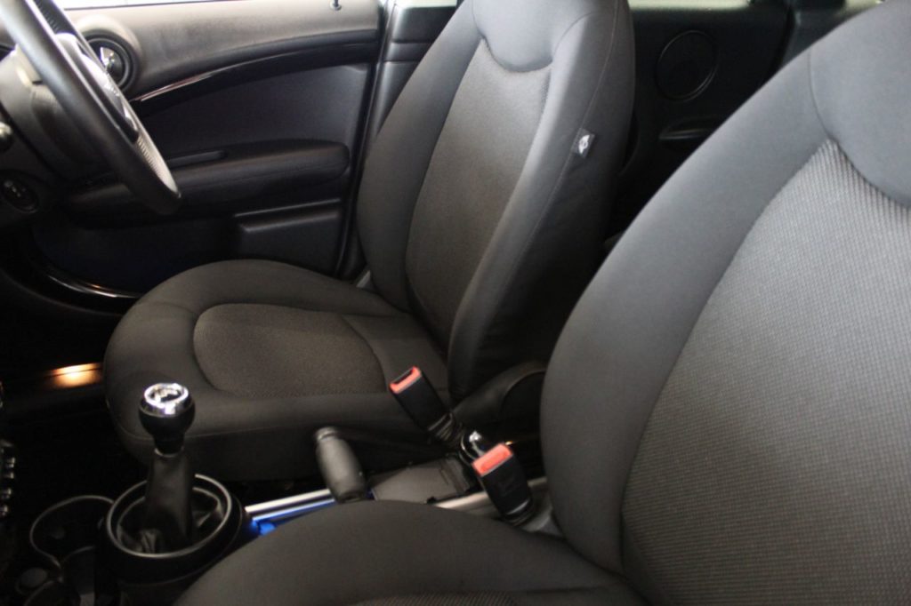 Used_2013_SILVER_MINI_COUNTRYMAN_1