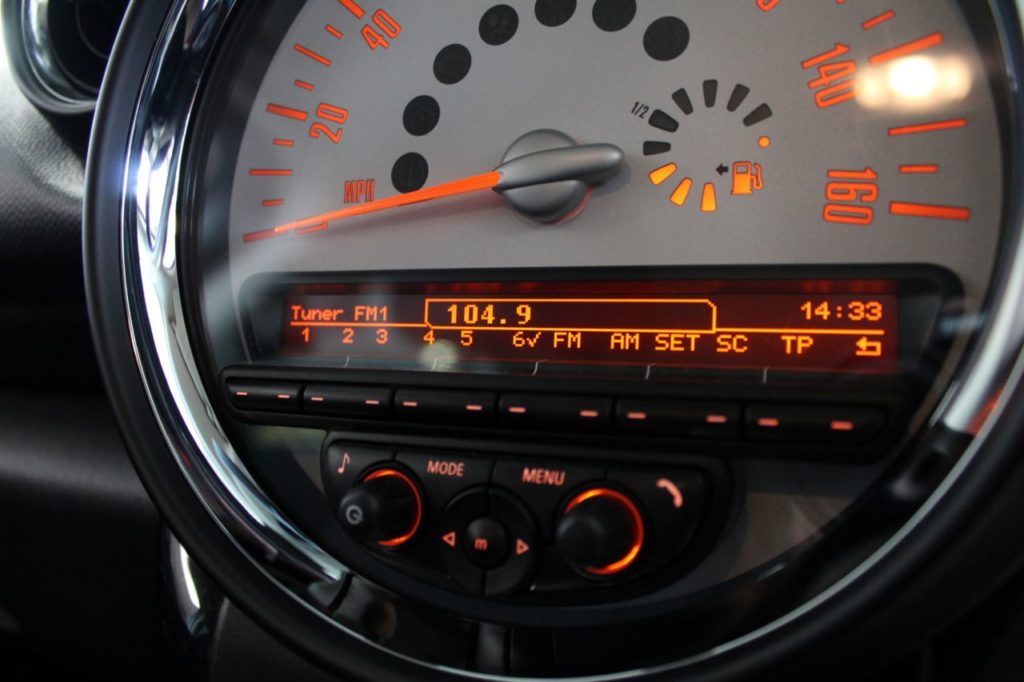 Used_2013_SILVER_MINI_COUNTRYMAN_1