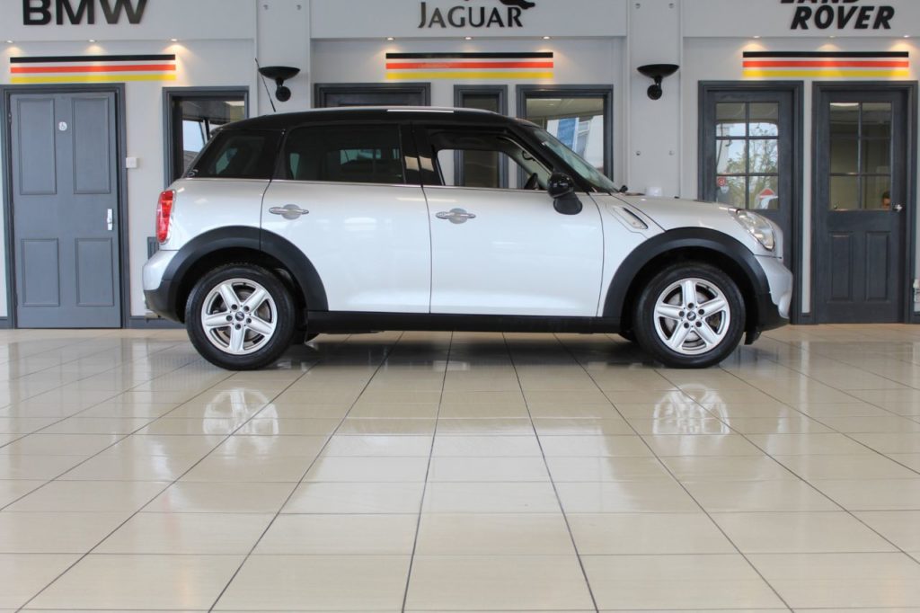 Used_2013_SILVER_MINI_COUNTRYMAN_1