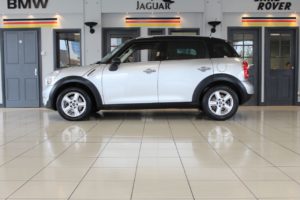 Used_2013_SILVER_MINI_COUNTRYMAN_1