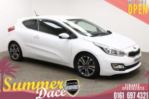 Used 2014 WHITE KIA PRO CEED Hatchback 1.6 CRDI SE ECODYNAMICS 3d 126 BHP (reg. 2014-09-22) for sale in Manchester