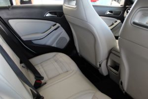 Used_2014_WHITE_MERCEDES-BENZ_A-CLASS_2
