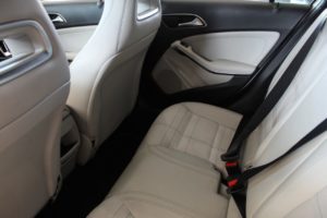 Used_2014_WHITE_MERCEDES-BENZ_A-CLASS_2