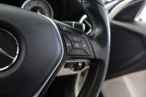 Used_2014_WHITE_MERCEDES-BENZ_A-CLASS_2