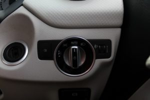 Used_2014_WHITE_MERCEDES-BENZ_A-CLASS_2