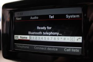 Used_2014_WHITE_MERCEDES-BENZ_A-CLASS_2
