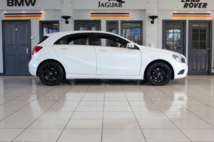 Used_2014_WHITE_MERCEDES-BENZ_A-CLASS_2
