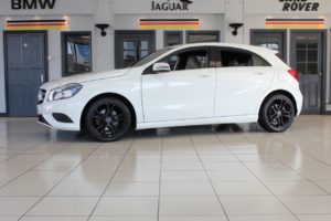 Used_2014_WHITE_MERCEDES-BENZ_A-CLASS_2