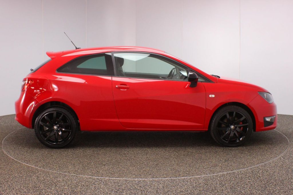 Used_2015_RED_SEAT_IBIZA_1