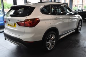 Used_2015_WHITE_BMW_X1_2