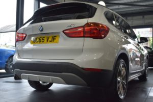 Used_2015_WHITE_BMW_X1_2
