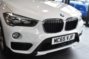 Used_2015_WHITE_BMW_X1_2