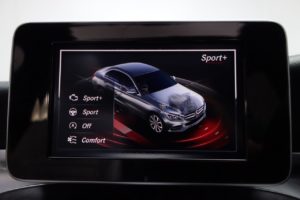 Used_2016_GREY_MERCEDES-BENZ_C-CLASS_2