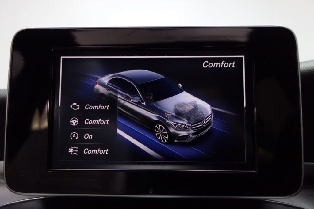 Used_2016_GREY_MERCEDES-BENZ_C-CLASS_2