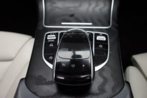 Used_2016_GREY_MERCEDES-BENZ_C-CLASS_2
