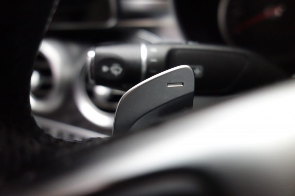 Used_2016_GREY_MERCEDES-BENZ_C-CLASS_2