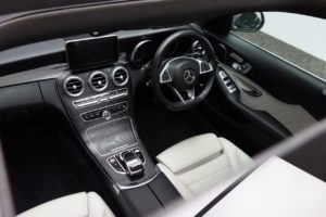 Used_2016_GREY_MERCEDES-BENZ_C-CLASS_2