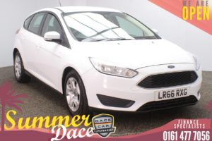 Used 2016 WHITE FORD FOCUS Hatchback 1.5 STYLE TDCI 5DR 1 OWNER 118 BHP (reg. 2016-11-14) for sale in Stockport