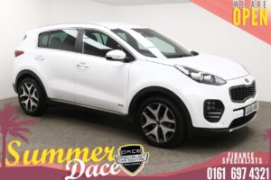 Used 2016 WHITE KIA SPORTAGE Estate 2.0 CRDI GT-LINE 5d AUTO 134 BHP (reg. 2016-09-28) for sale in Manchester