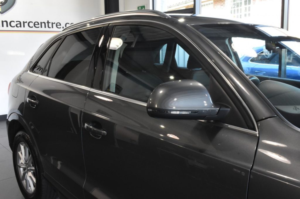 Used_2017_GREY_AUDI_Q3_2