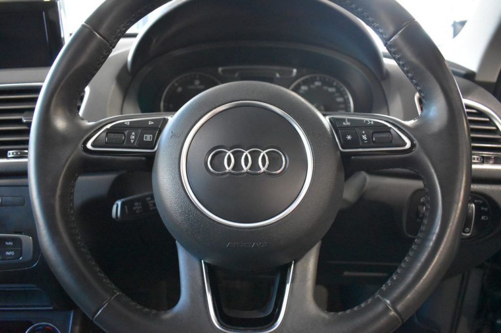 Used_2017_GREY_AUDI_Q3_2