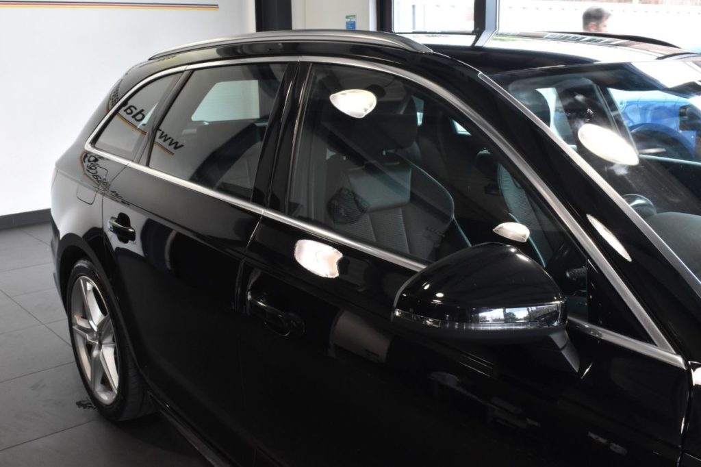 Used_2018_BLACK_AUDI_A4-AVANT_2