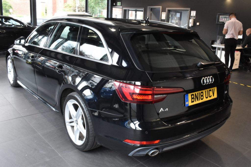 Used_2018_BLACK_AUDI_A4-AVANT_2