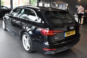 Used_2018_BLACK_AUDI_A4-AVANT_2