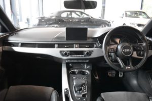 Used_2018_BLACK_AUDI_A4-AVANT_2