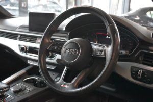 Used_2018_BLACK_AUDI_A4-AVANT_2