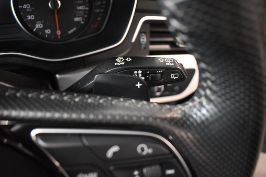 Used_2018_BLACK_AUDI_A4-AVANT_2