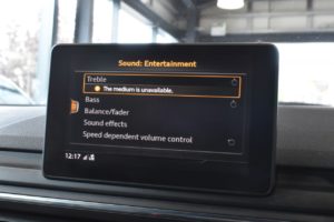 Used_2018_BLACK_AUDI_A4-AVANT_2