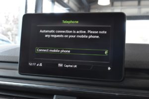 Used_2018_BLACK_AUDI_A4-AVANT_2
