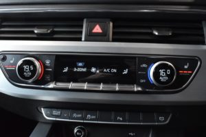 Used_2018_BLACK_AUDI_A4-AVANT_2
