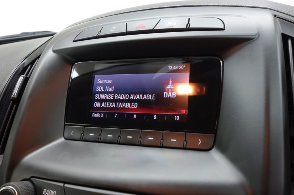 Used_2014_BLACK_VAUXHALL_INSIGNIA_1