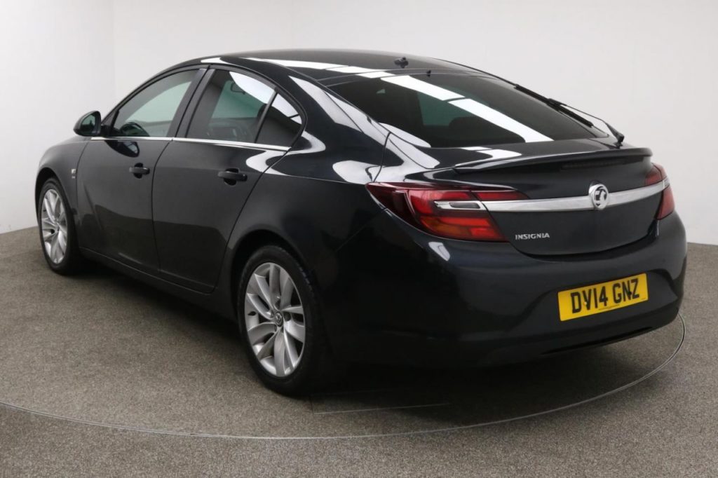 Used_2014_BLACK_VAUXHALL_INSIGNIA_1