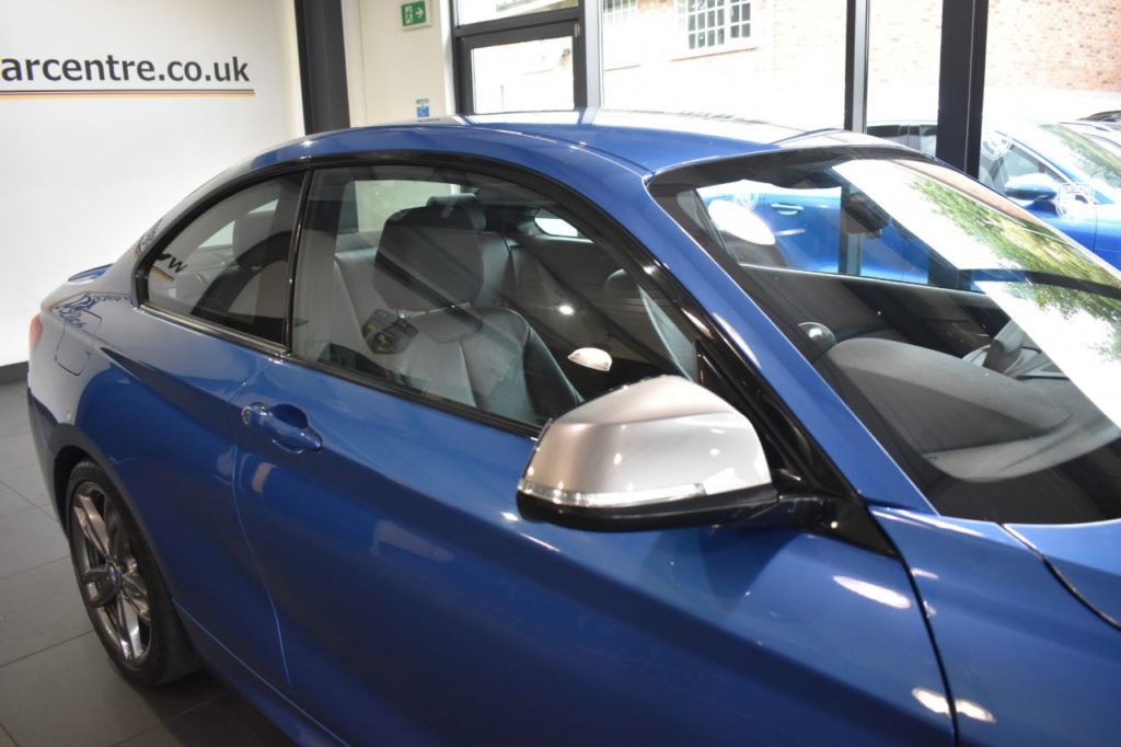 Used_2014_BLUE_BMW_2-SERIES_3