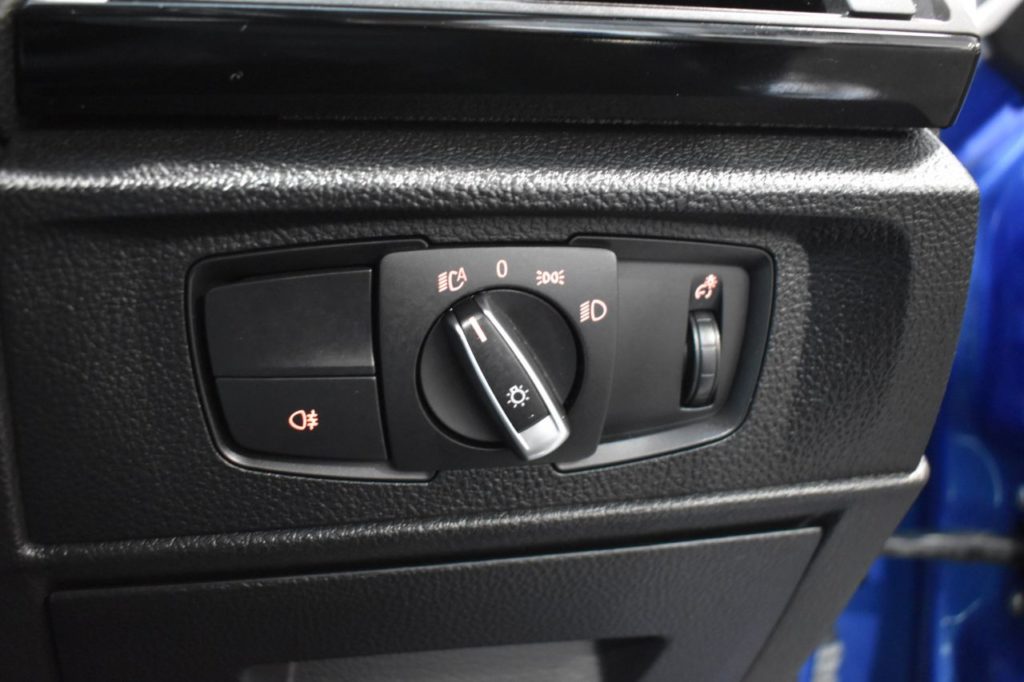 Used_2014_BLUE_BMW_2-SERIES_3