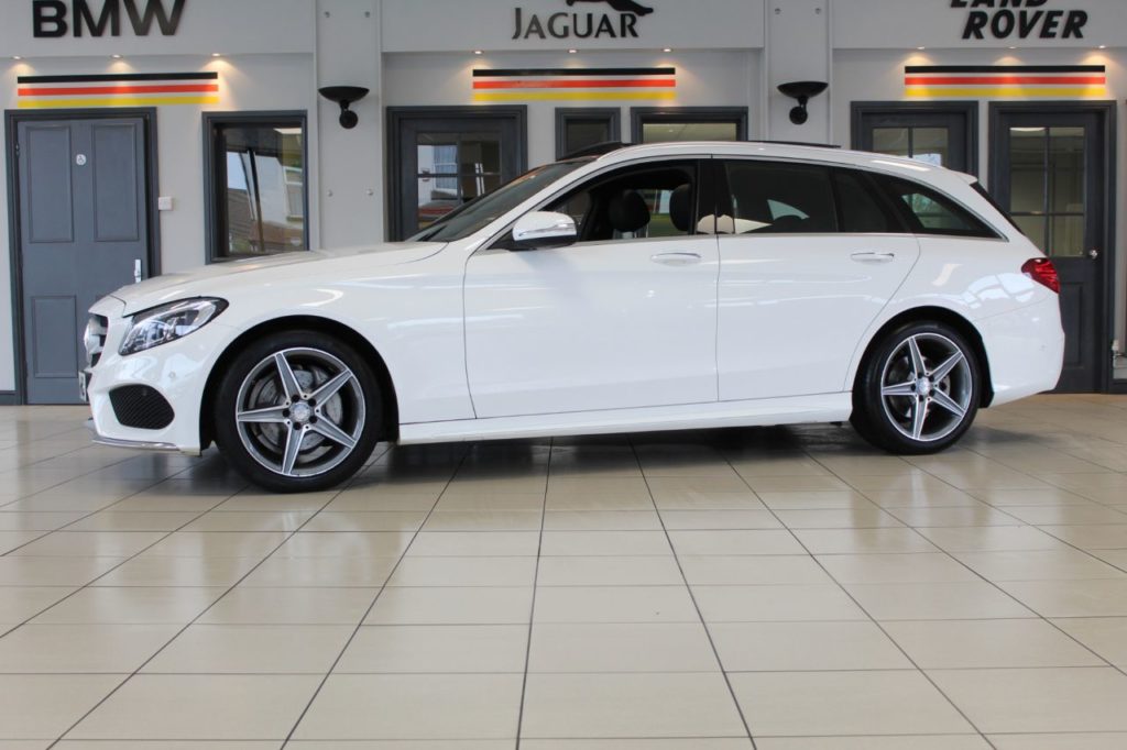 Used_2014_WHITE_MERCEDES-BENZ_C-CLASS_2